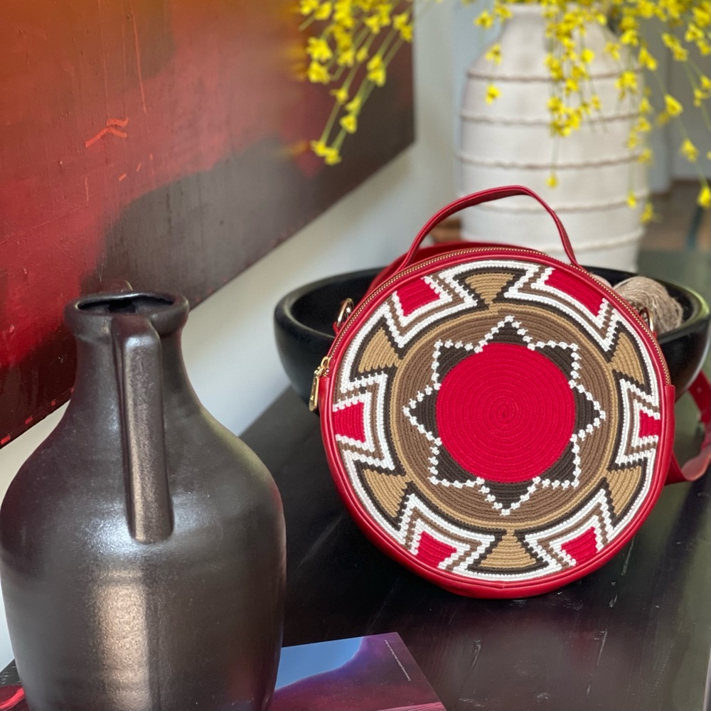 CircularWayuu Crossbody/shoulder bag, Messenger Wayuu crochet Bag, handmade.